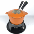 Gelbes Emaille-Gusseisen-Fondue-Set für heißen Topf